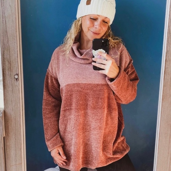 Last Chance/ Few Left - Astranita • Pink \ Mauve Cowl Neck Sweater - Picture 2 of 9